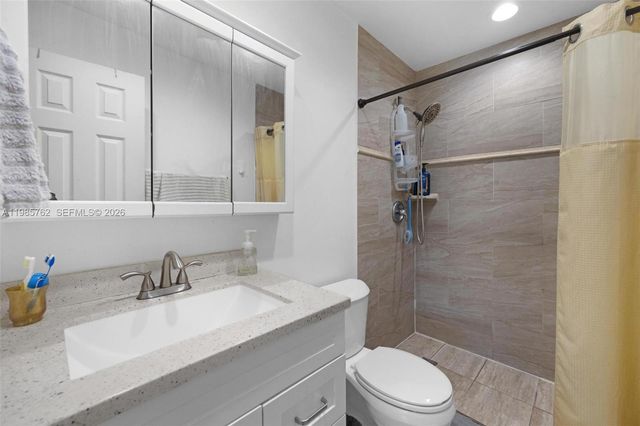 7506 SW 26th Ct 10, Davie, FL 33314