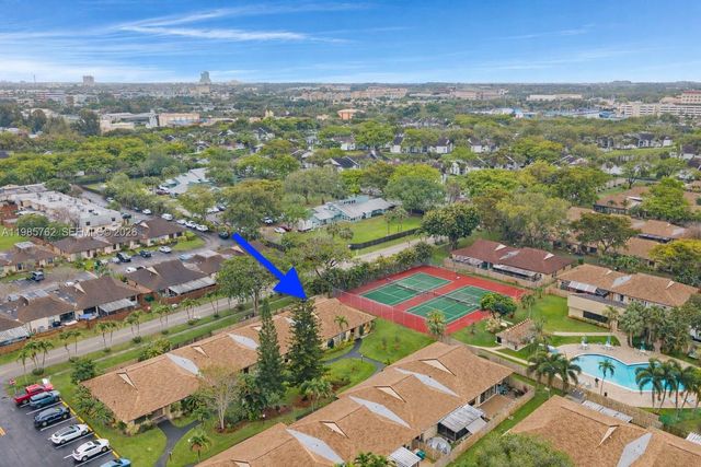 7506 SW 26th Ct 10, Davie, FL 33314