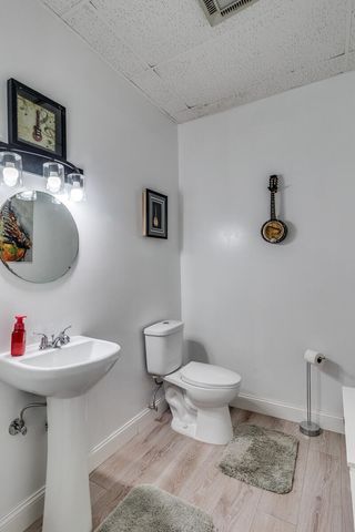 221 E Michigan Avenue, Marshall, MI 49068