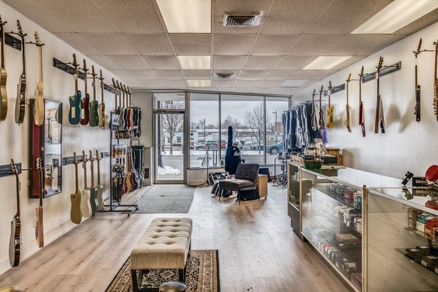 221 E Michigan Avenue, Marshall, MI 49068