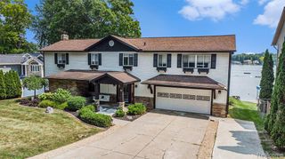13293 Lake Shore Drive, Fenton, MI 48430