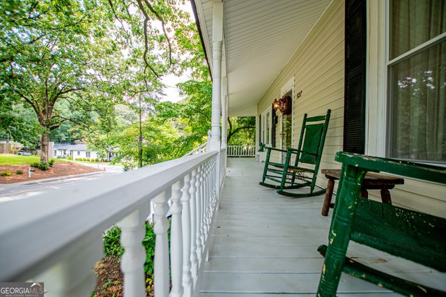 527 College Street, Carrollton, GA 30117