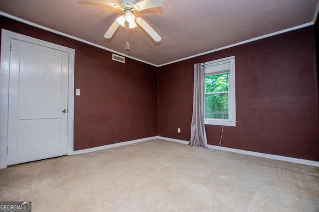 527 College Street, Carrollton, GA 30117