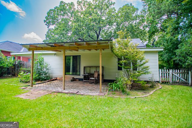 527 College Street, Carrollton, GA 30117