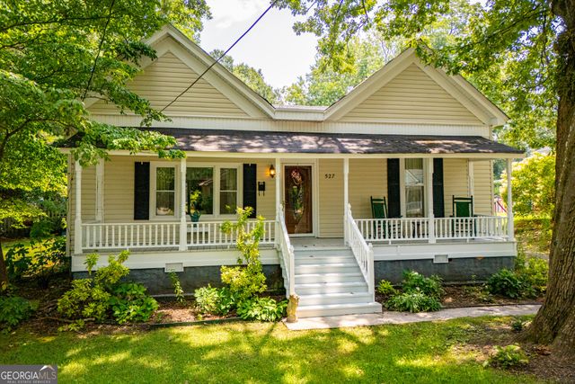 527 College Street, Carrollton, GA 30117
