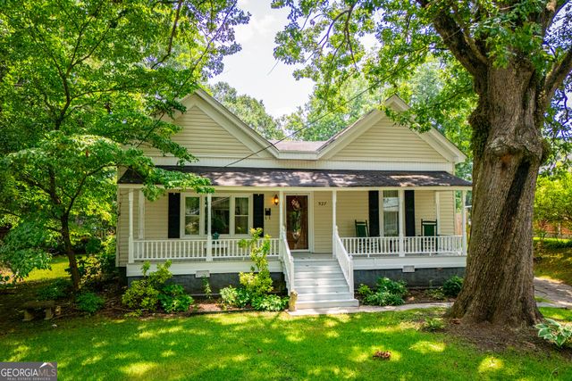 527 College Street, Carrollton, GA 30117