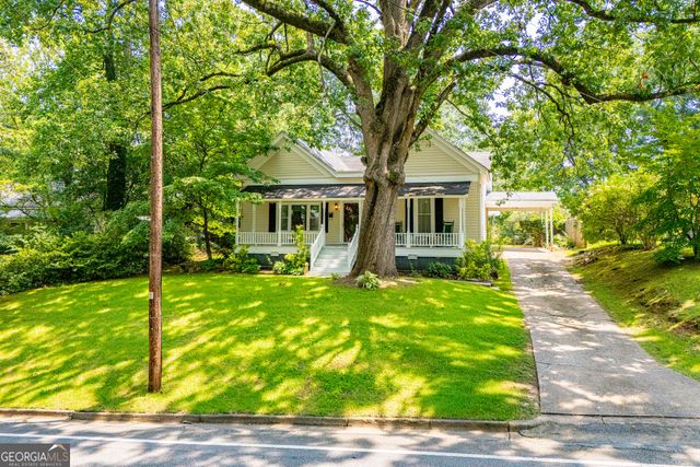 527 College Street, Carrollton, GA 30117