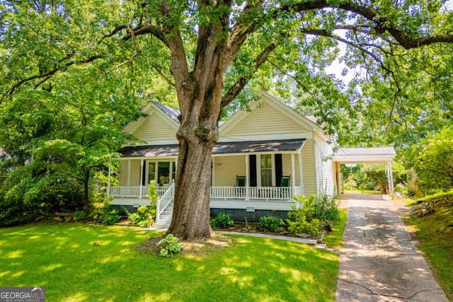 527 College Street, Carrollton, GA 30117