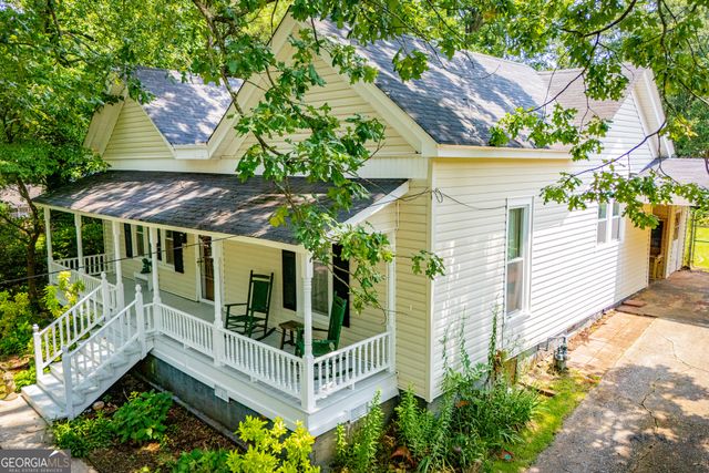 527 College Street, Carrollton, GA 30117