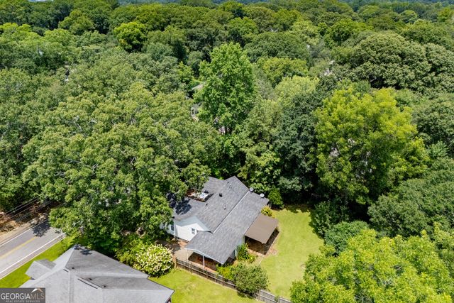 527 College Street, Carrollton, GA 30117