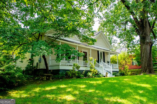 527 College Street, Carrollton, GA 30117