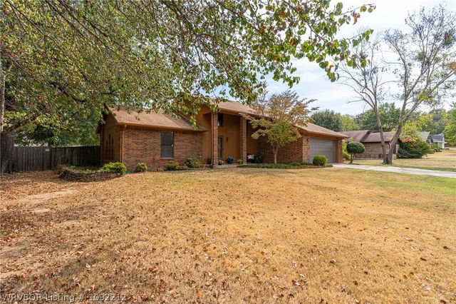 5 Brentwood Circle, Fort Smith, AR 72908
