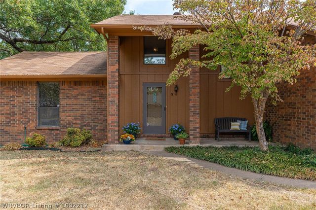 5 Brentwood Circle, Fort Smith, AR 72908