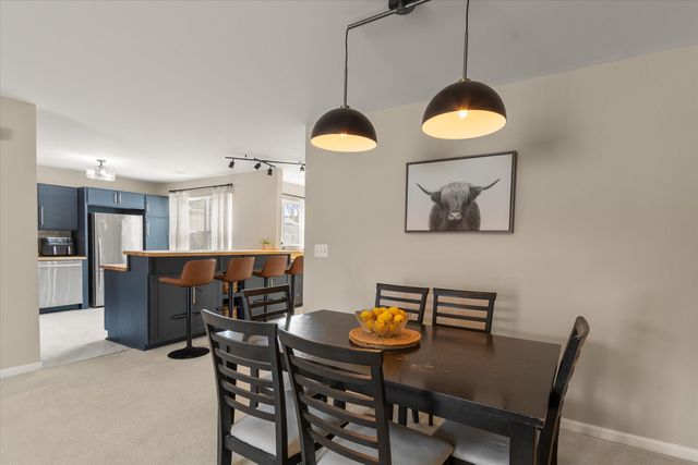 709 Fieldstone Circle W, Chelsea, MI 48118