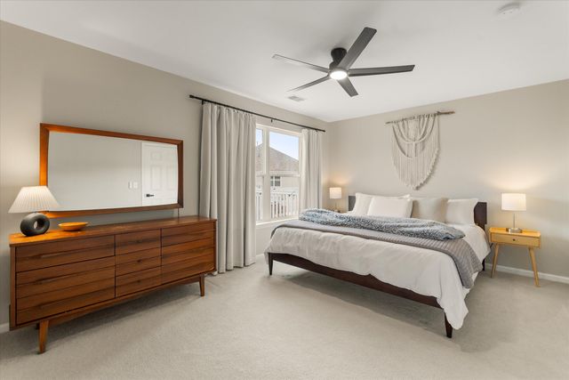 709 Fieldstone Circle W, Chelsea, MI 48118