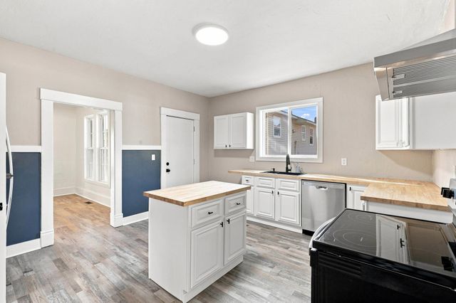 2427 N Standard St, Spokane, WA 99207