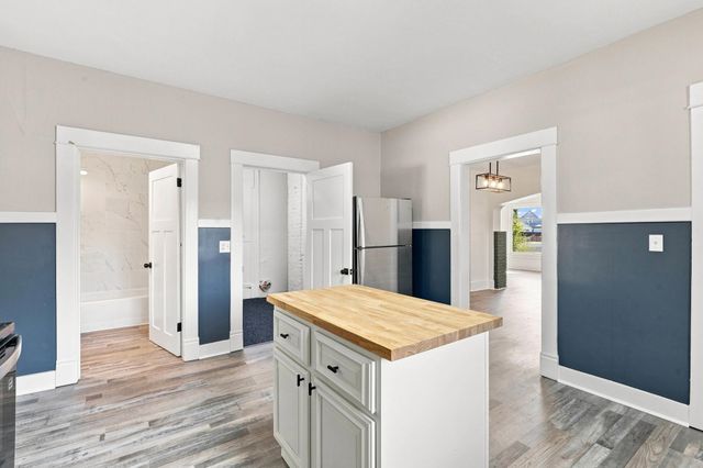 2427 N Standard St, Spokane, WA 99207