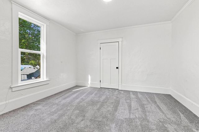 2427 N Standard St, Spokane, WA 99207