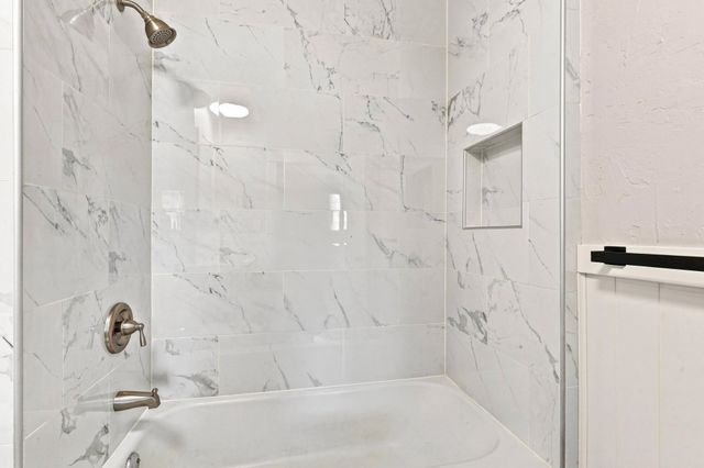 2427 N Standard St, Spokane, WA 99207