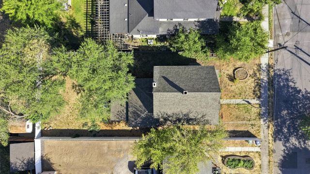 2427 N Standard St, Spokane, WA 99207