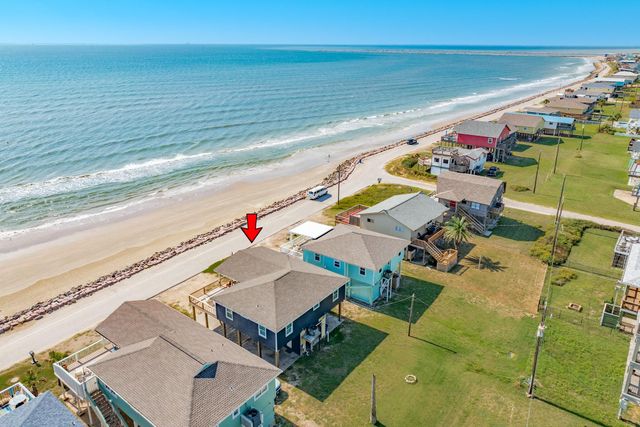 210 Beach Drive, Surfside Beach, TX 77541