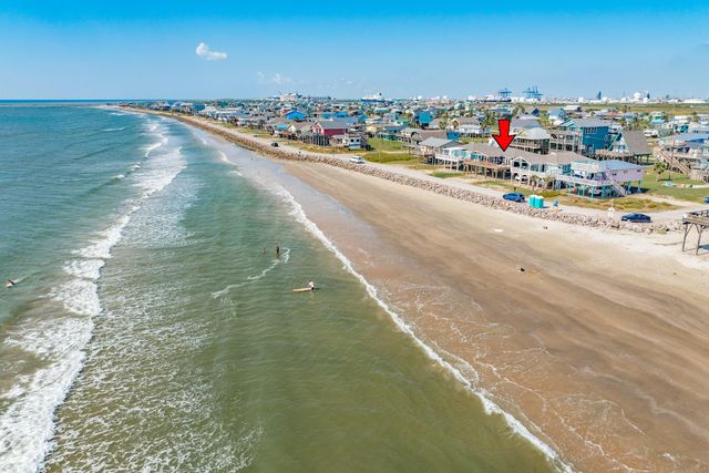 210 Beach Drive, Surfside Beach, TX 77541