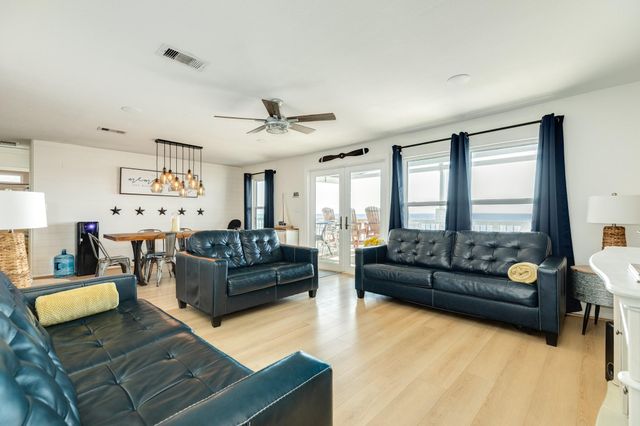 210 Beach Drive, Surfside Beach, TX 77541