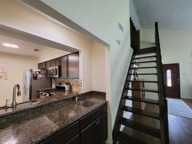 2914 Waypark Drive, Houston, TX 77082