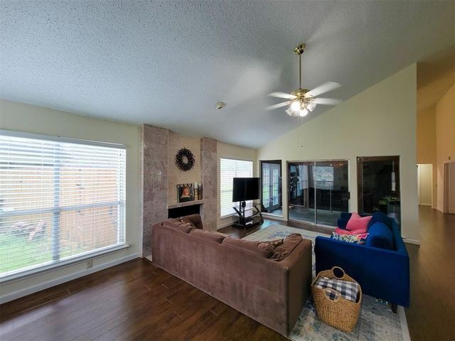 2914 Waypark Drive, Houston, TX 77082