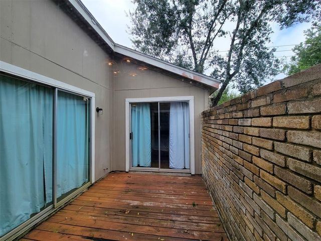 2914 Waypark Drive, Houston, TX 77082