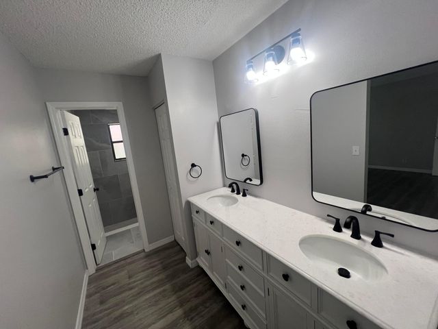 5975 Forest Grove Drive 2, Boynton Beach, FL 33437