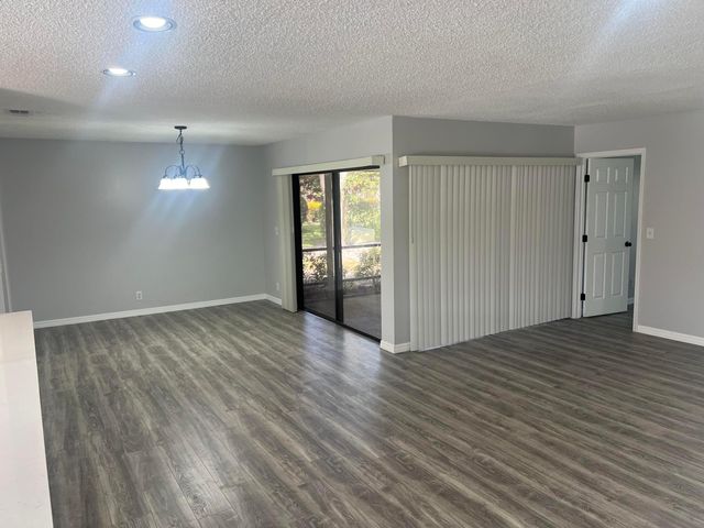 5975 Forest Grove Drive 2, Boynton Beach, FL 33437