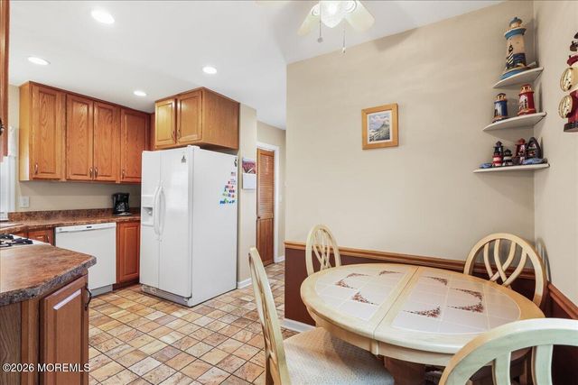 945 N Concourse, Keyport, NJ 07735