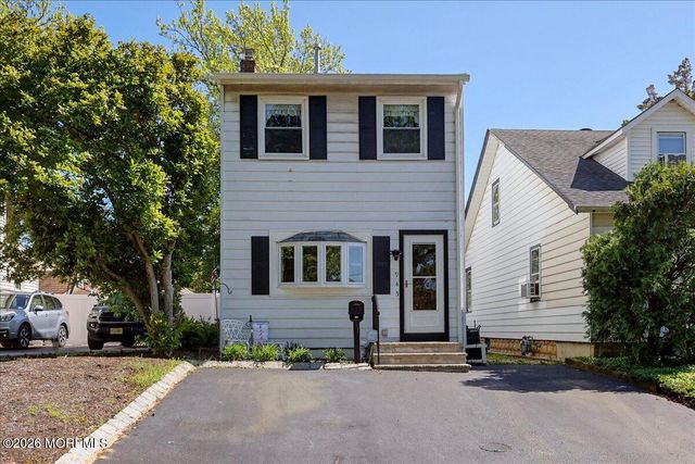 945 N Concourse, Keyport, NJ 07735