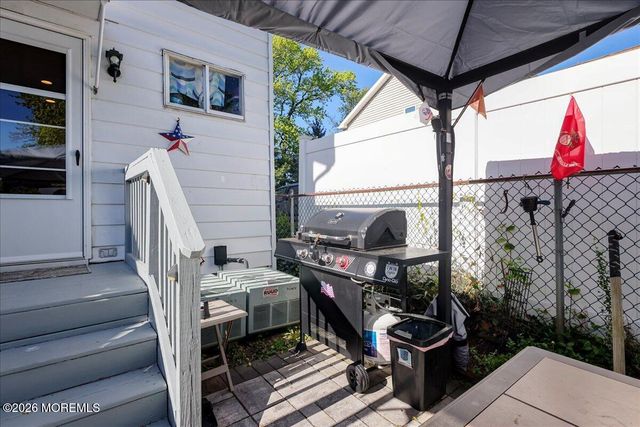 945 N Concourse, Keyport, NJ 07735