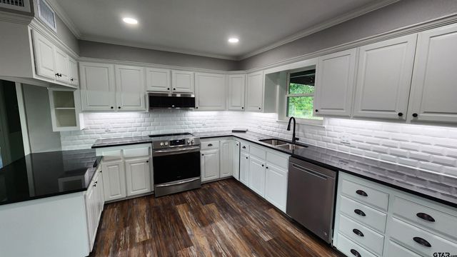 9474 FM 804, Larue, TX 75770