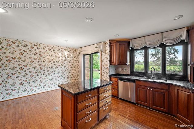4821 School Bell Lane, Bloomfield Hills, MI 48301