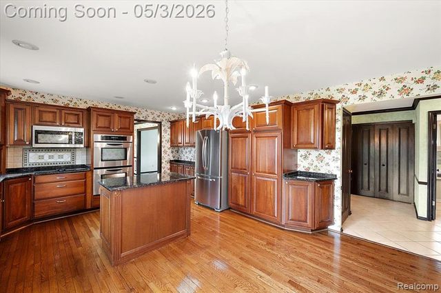 4821 School Bell Lane, Bloomfield Hills, MI 48301