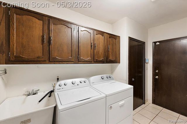 4821 School Bell Lane, Bloomfield Hills, MI 48301