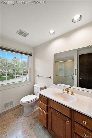 4821 School Bell Lane, Bloomfield Hills, MI 48301