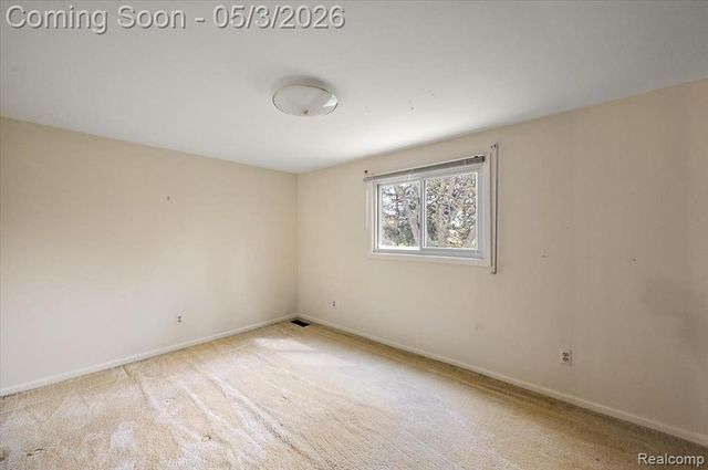 4821 School Bell Lane, Bloomfield Hills, MI 48301