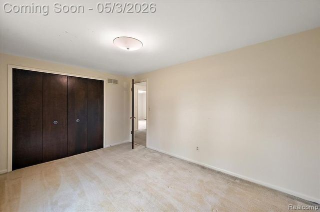 4821 School Bell Lane, Bloomfield Hills, MI 48301