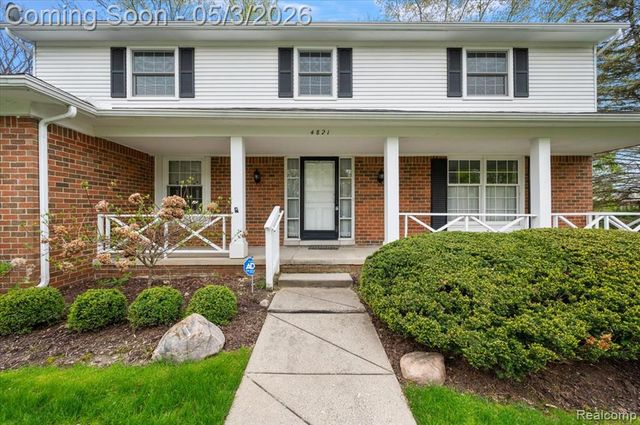4821 School Bell Lane, Bloomfield Hills, MI 48301