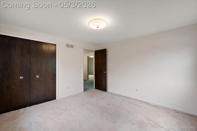 4821 School Bell Lane, Bloomfield Hills, MI 48301