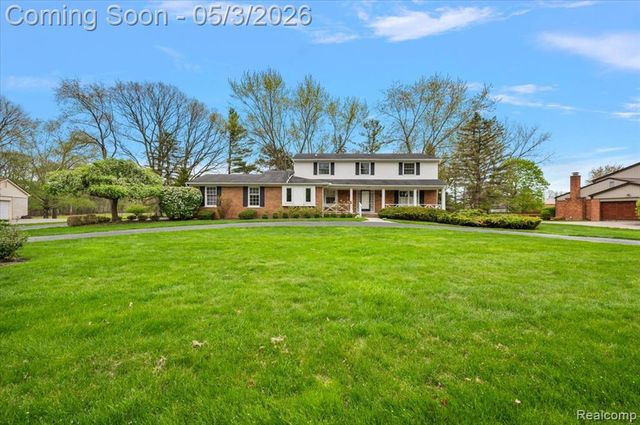 4821 School Bell Lane, Bloomfield Hills, MI 48301
