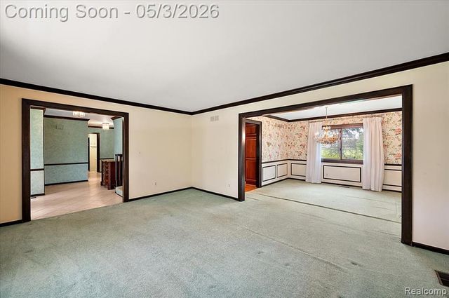 4821 School Bell Lane, Bloomfield Hills, MI 48301