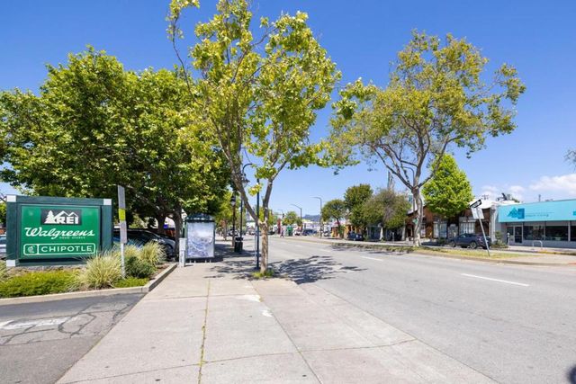 936 Camelia Street, Berkeley, CA 94710