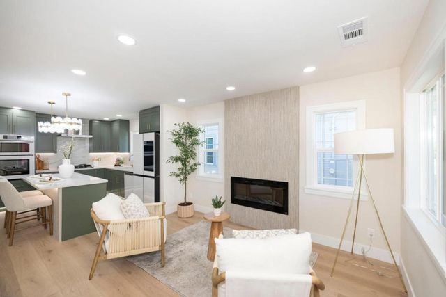 936 Camelia Street, Berkeley, CA 94710
