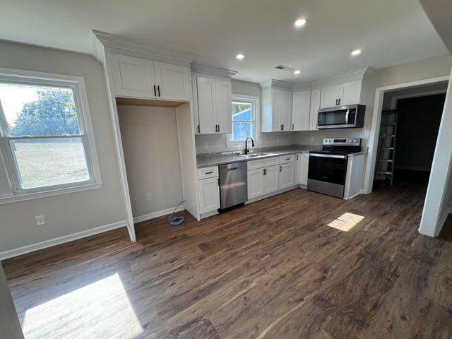 1903 Pinewood Road, Sumter, SC 29154