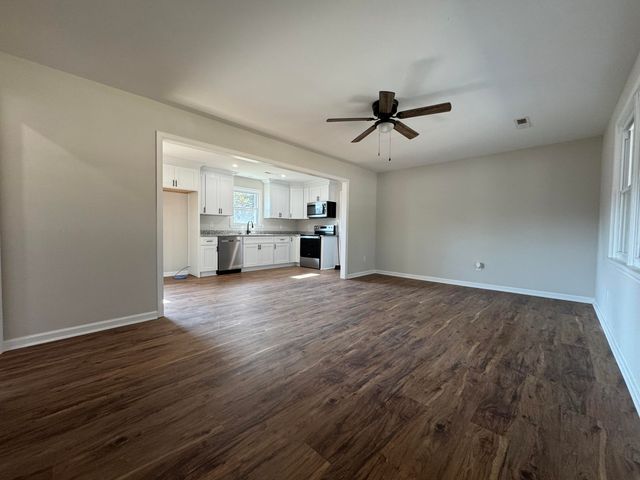 1903 Pinewood Road, Sumter, SC 29154